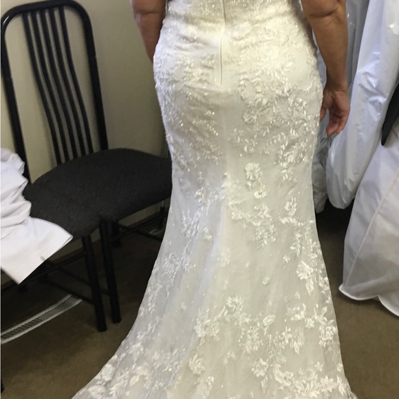 MoriLee Wedding Dress - Picture 2 of 12
